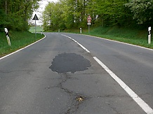 Sch�den in der Asphaltoberfl�che