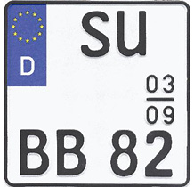 Abbildung eines der neuen verkleinerten Motorrad-Kennzeichen